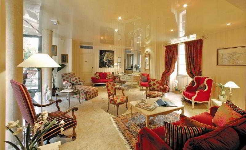 Au Grand Hotel De Sarlat - Pavillon De Selves Экстерьер фото